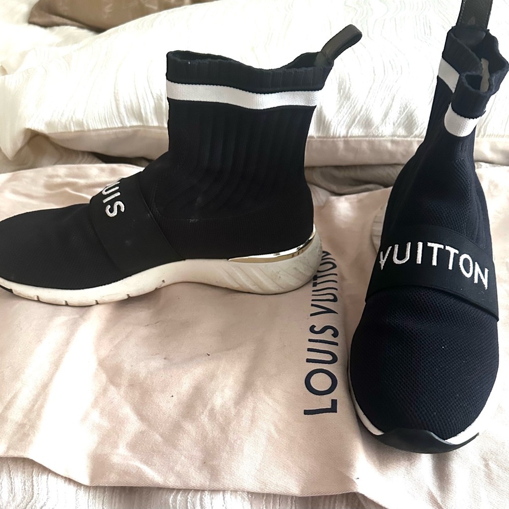 CLOSET CLOSING 1/6 ESTATE SALE Louis Vuitton Aftergame Sneakers
